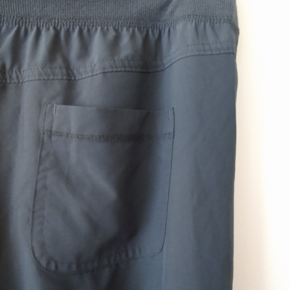 Brisas Gray work out pants size Medium - Picture 9 of 11